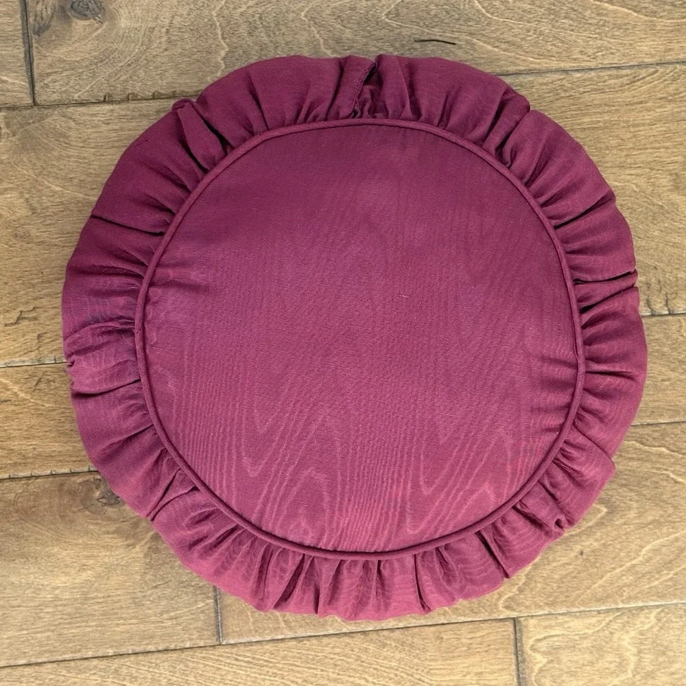 Vintage Round Ruffled Throw Pillow 15